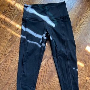 Victoria Sport size M Knockout by Victoria Secret